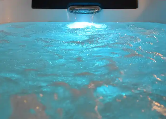 Primer plano de burbujas del jacuzzi.